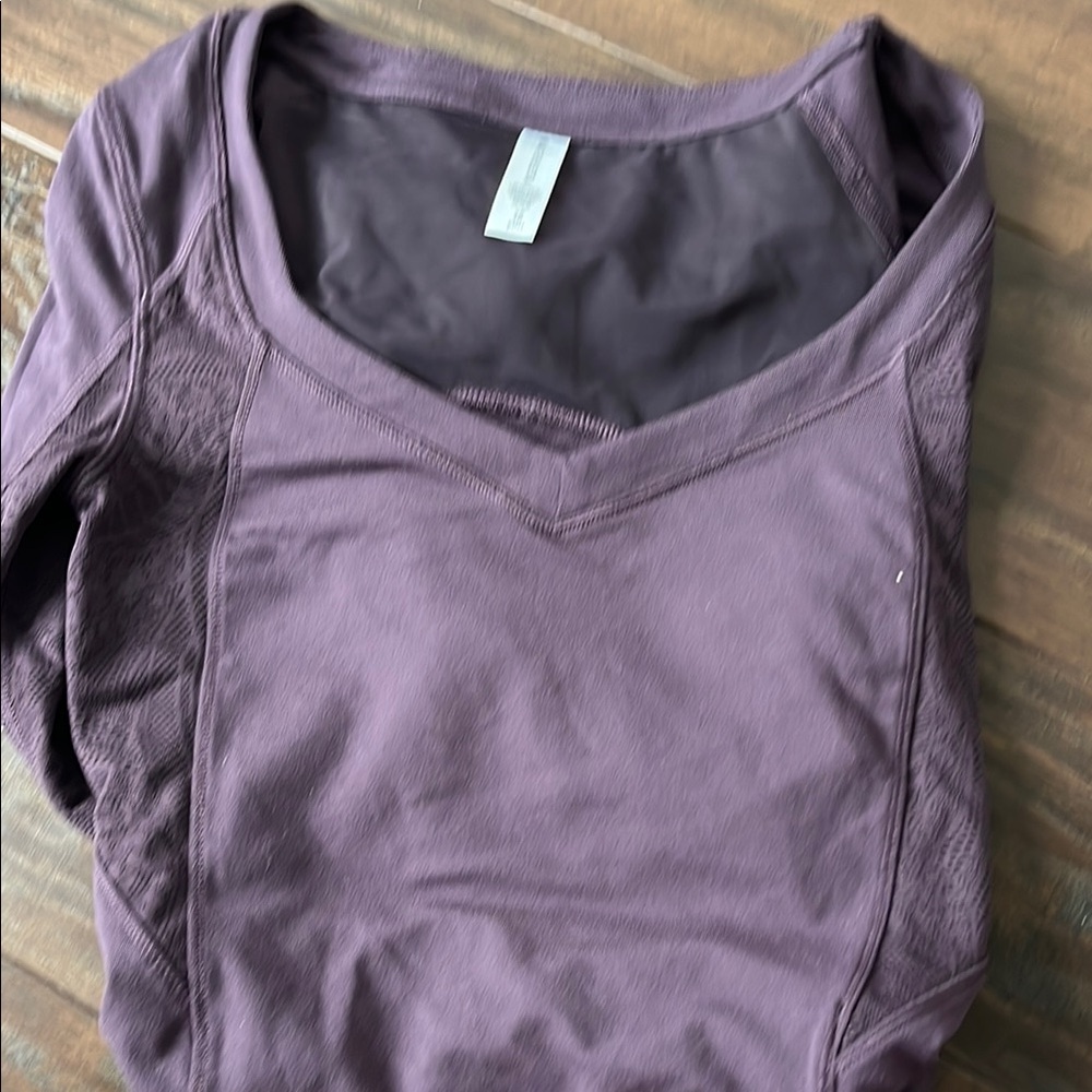 Athleta Women's Purple V-Neck Top